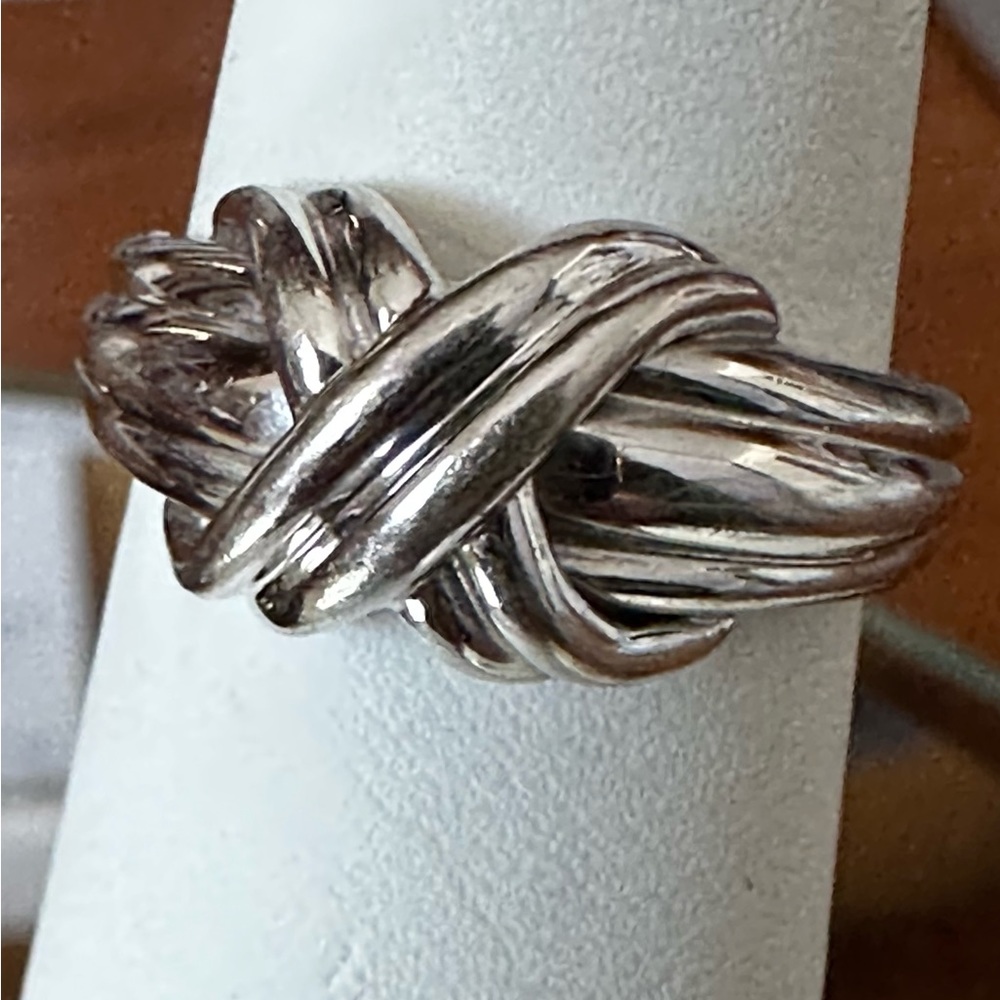 Tiffany & Co ring 18k white gold 5.5
